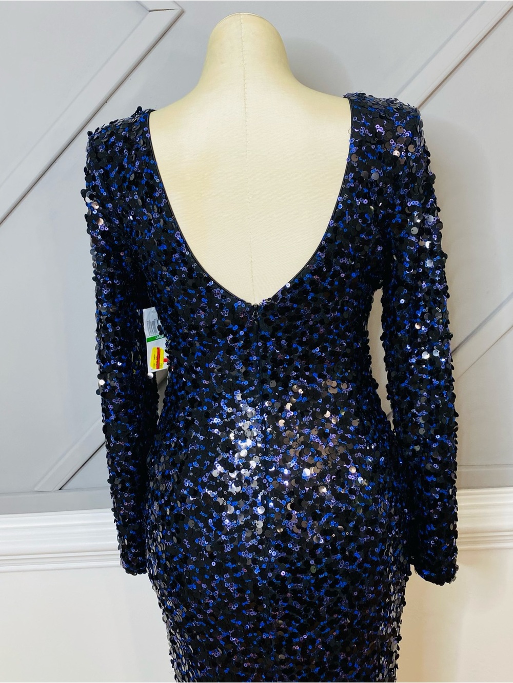NEW Dress the Population Emery Long Sleeve Sequin Dress navy SZ L #D6706 - Picture 8 of 13